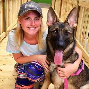 Meet your Posher, Leah